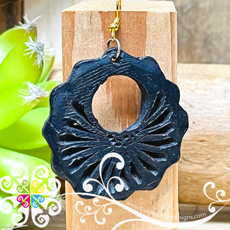 Canastita - Black Clay Earrings