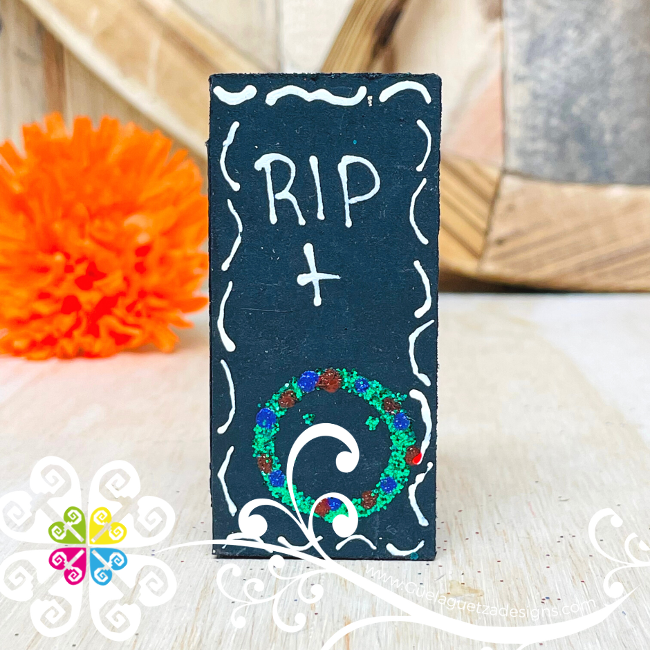 Catrin Calaverita - Day of the Dead Dead Decor