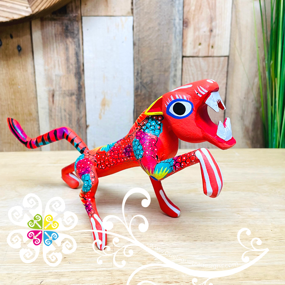 Medium Jaguar Alebrije - Handcarve Wood Decoration Figure