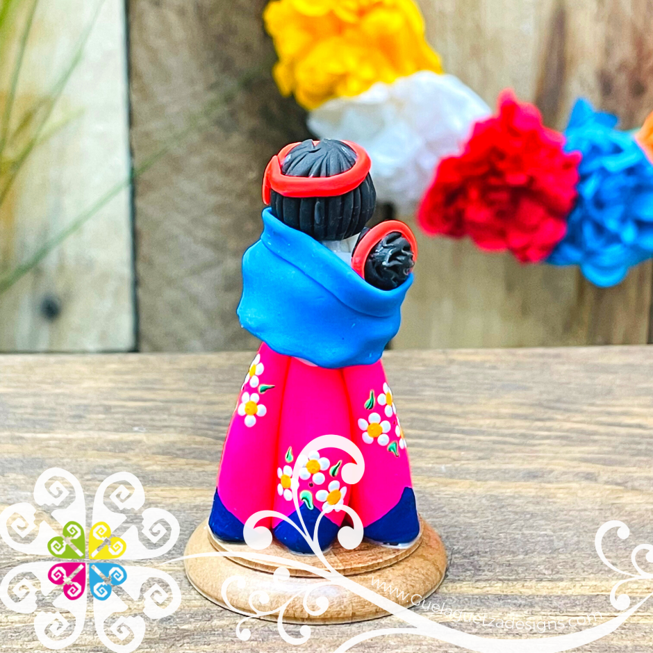 8- Chihuahua Little Doll Figurine - Fondant Doll