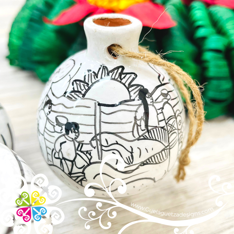 Historias Black and White Ornament - Guerrero Clay Ornament Box