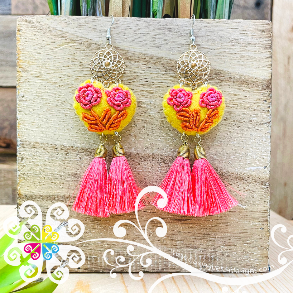 Dreamcatcher Hearth with Tassel Earrings