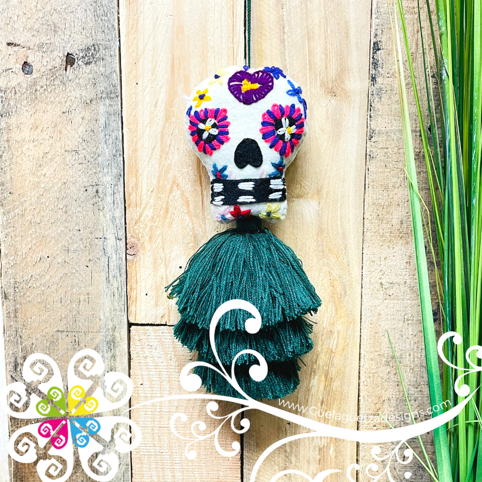 Skull Pom Pom - Singles