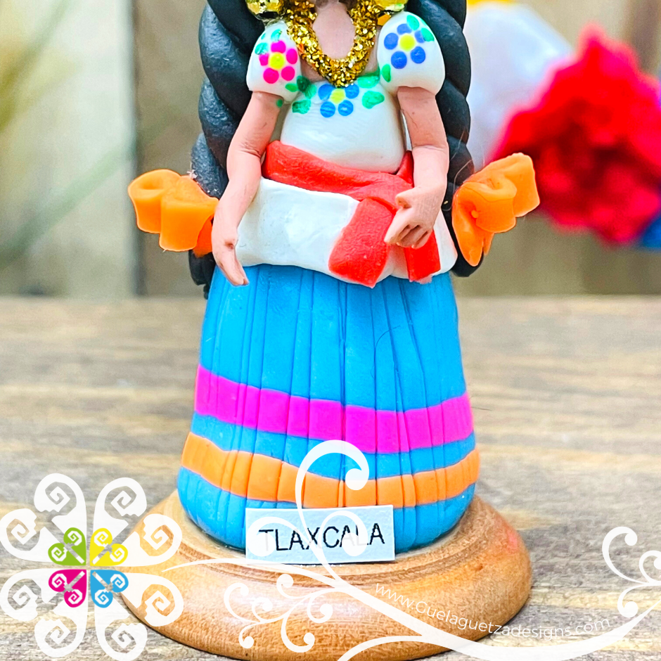 29- Tlaxcala Little Doll Figurine - Fondant Doll