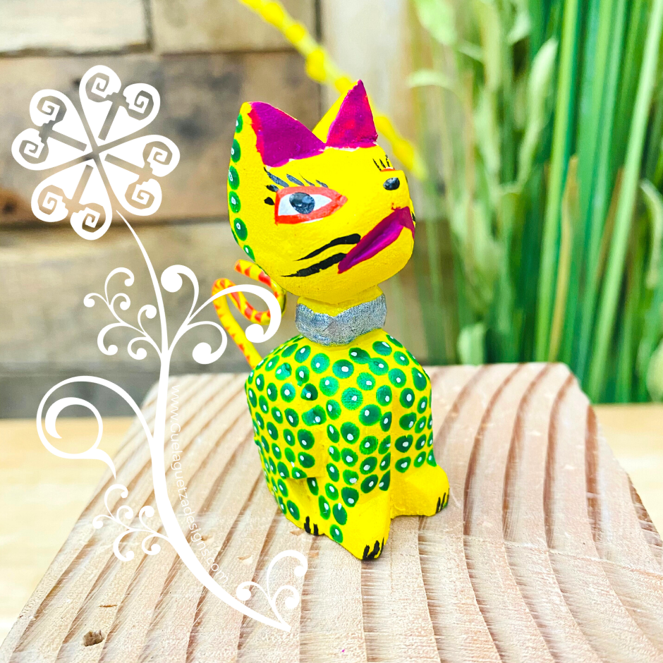 Mini Persa Cat Alebrije Handcarve Wood Decoration Figure