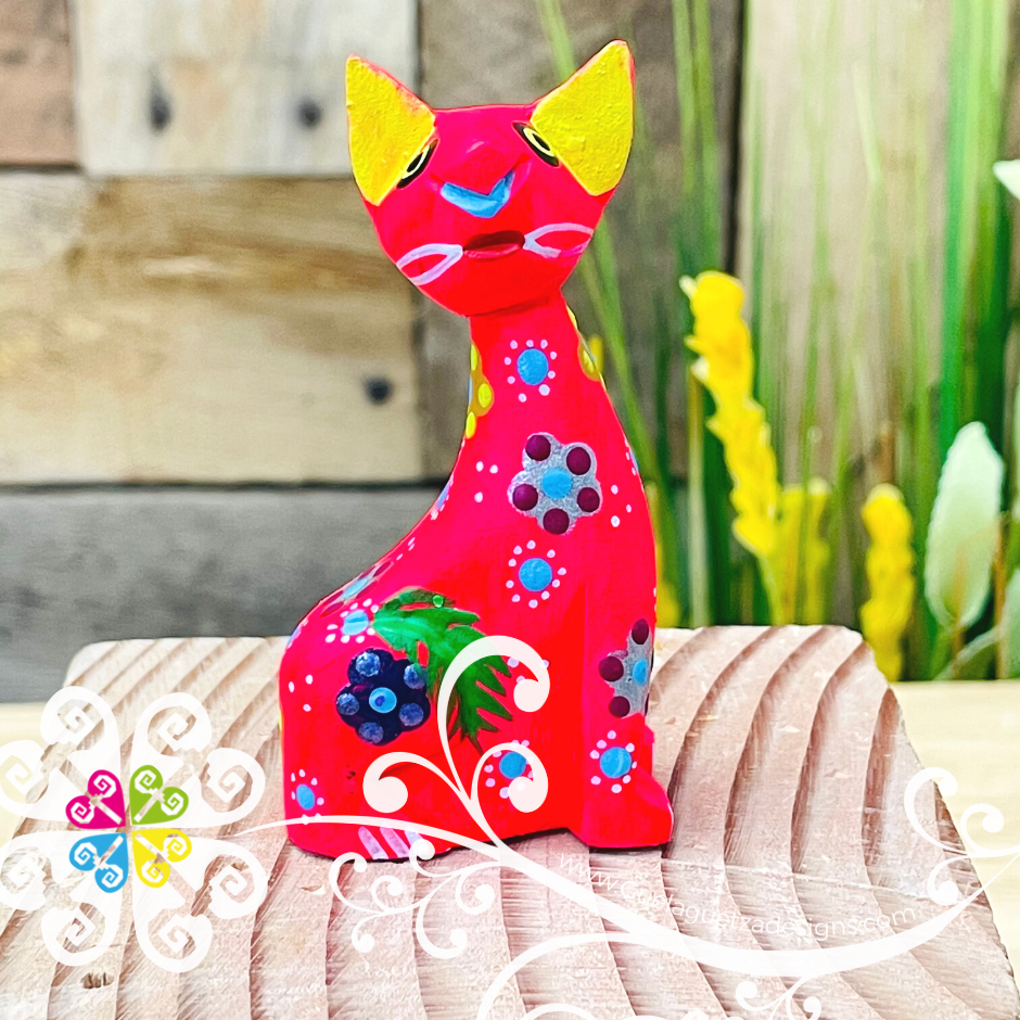 Mini Egyptian Cat Alebrije Handcarve Wood Decoration Figure