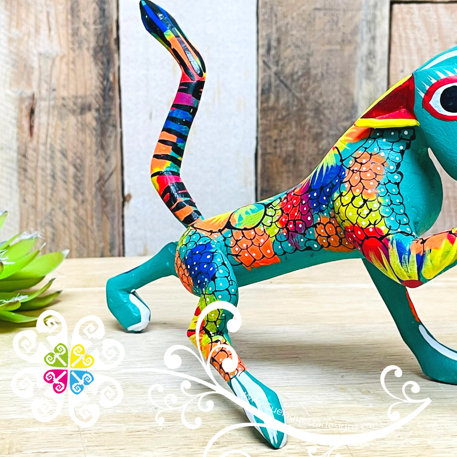 Medium Jaguar Alebrije - Handcarve Wood Decoration Figure