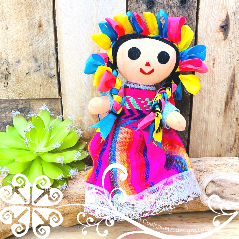 Small Mexican Otomi Doll - Sencilla