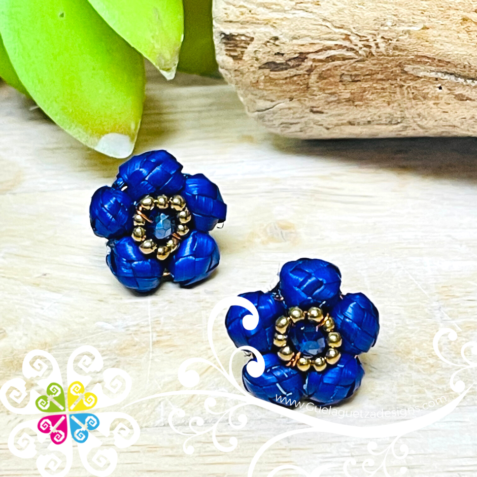 Daisy Studs - Palm Earrings