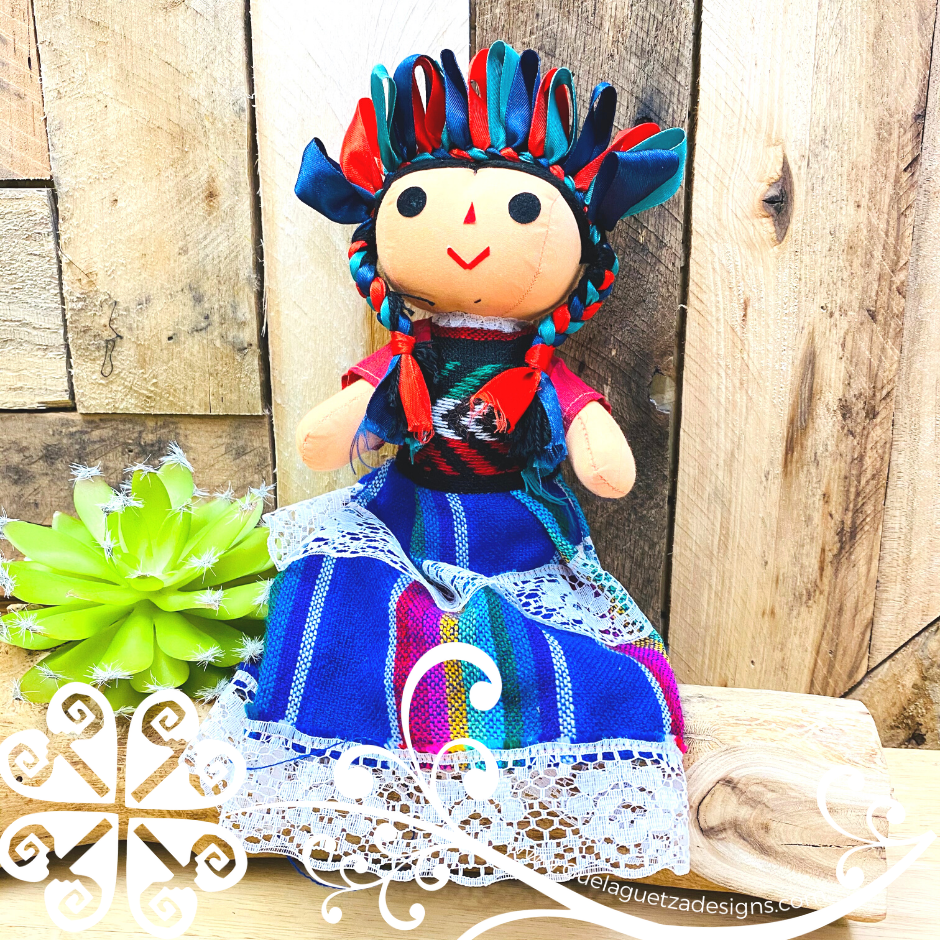 Small Mexican Otomi Doll - Sencilla