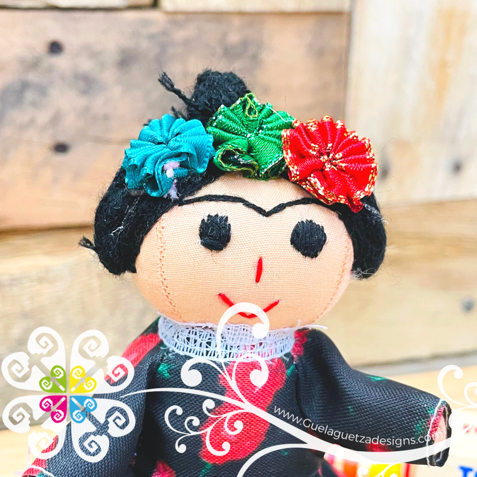 Extra Mini Mexican Frida Doll - Sencilla