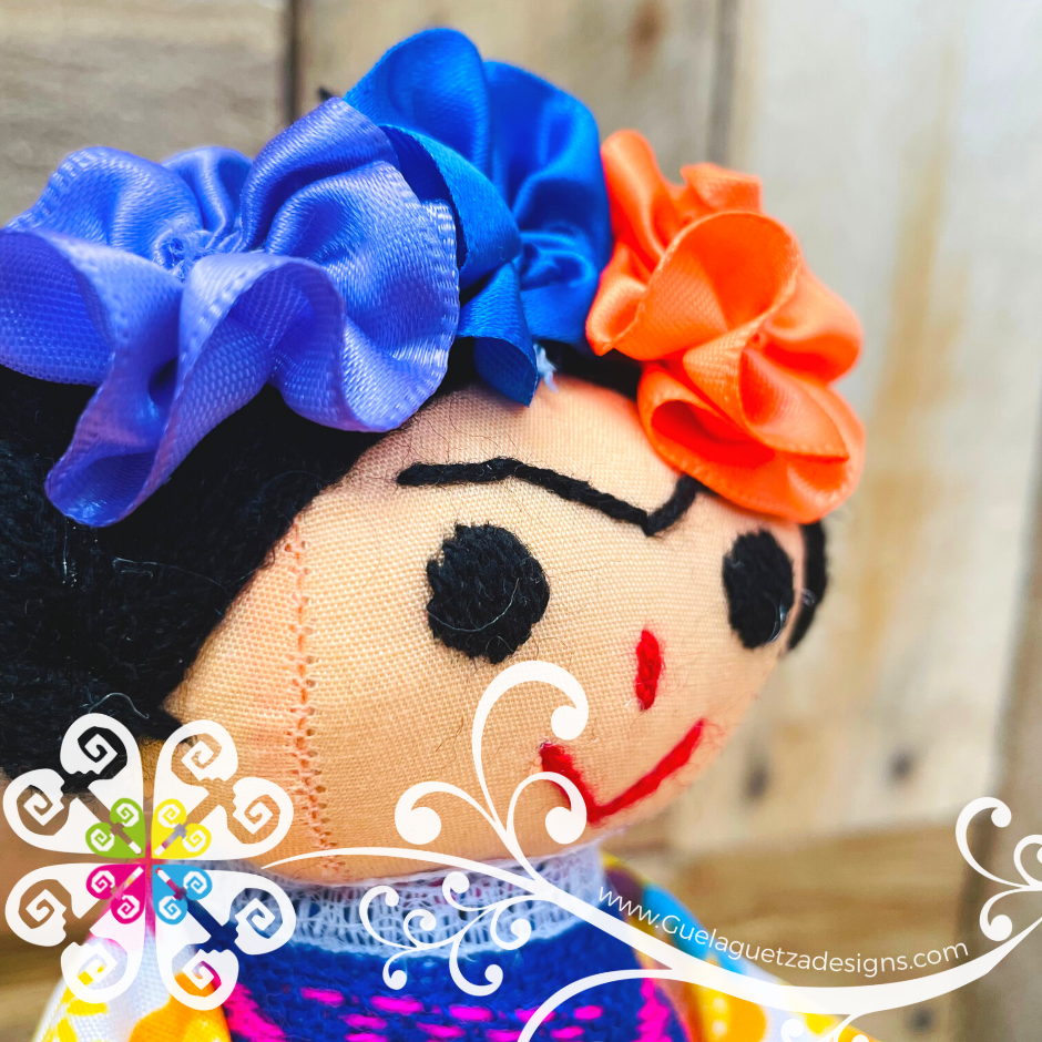 Mini Mexican Frida Doll - Sencilla