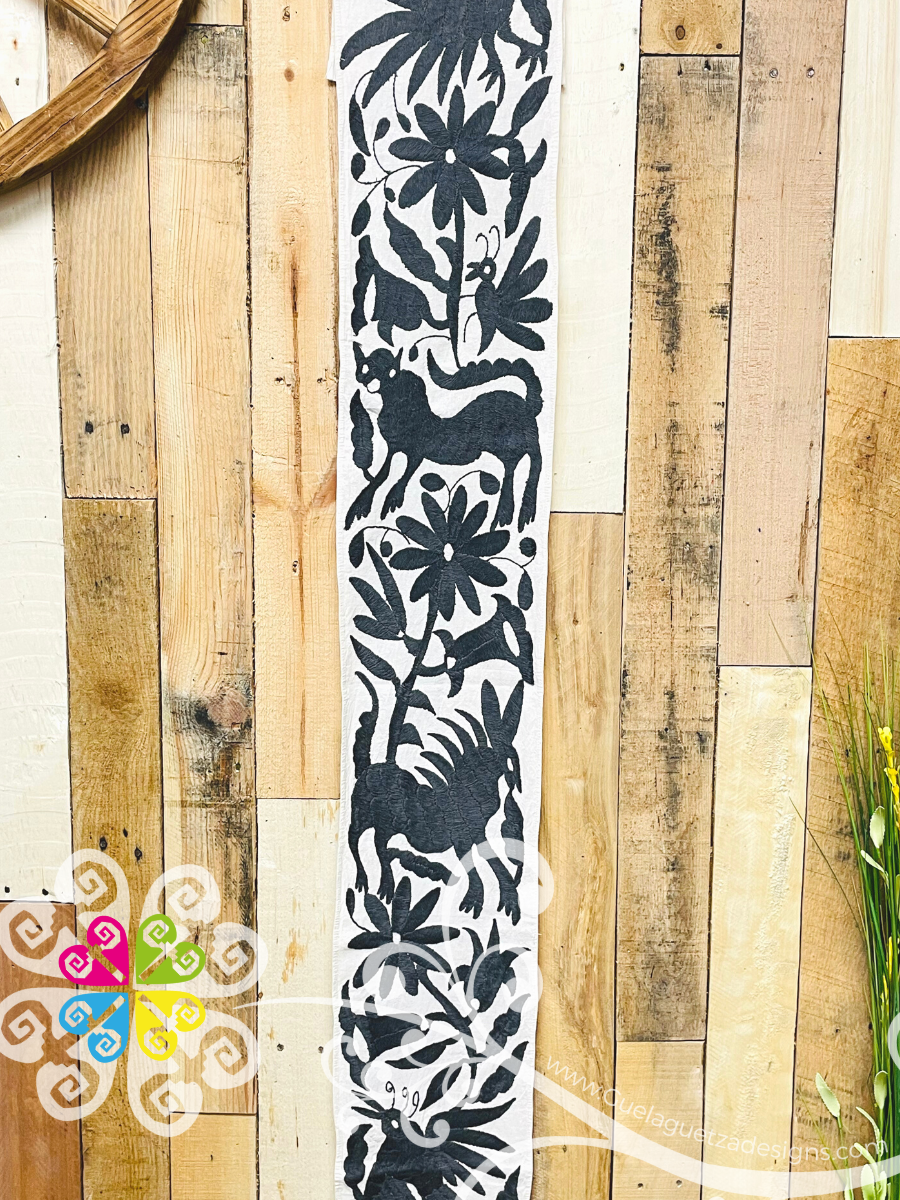 Dark Gray Small Solid Otomi Table Runner - Camino de Tenango