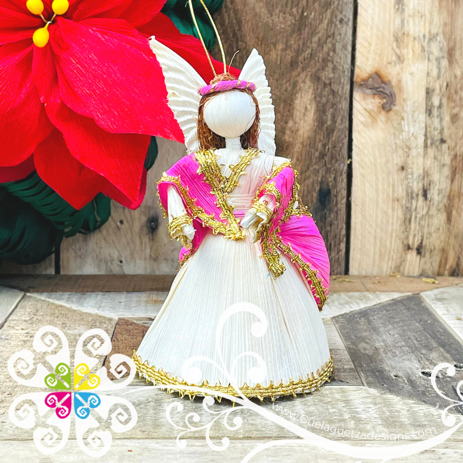 Small Angel Corn Husk Decor