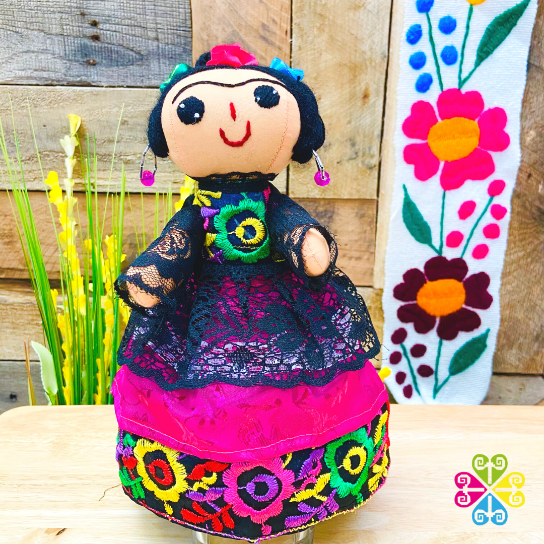 Frida Mexican Otomi Doll - Fina