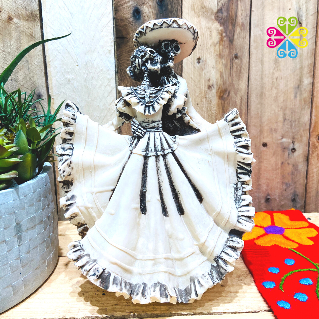 Folkloric Catrina Couple - Day of the Dead Decoration Resin statue