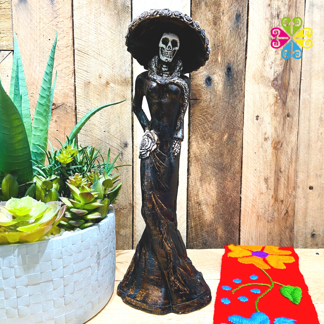 Medium Catrina with Scarf - Day of the Dead Decoration Resin Statue