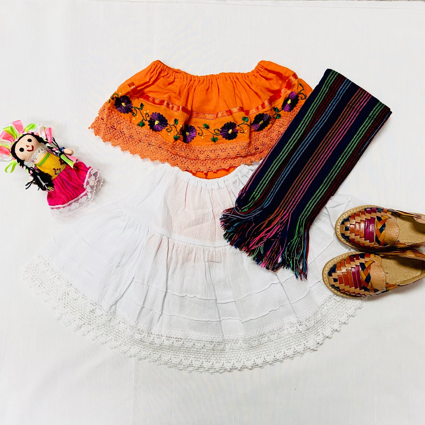 Size 0-6 m Traje Nina 12 de Diciembre - Indita / Children set